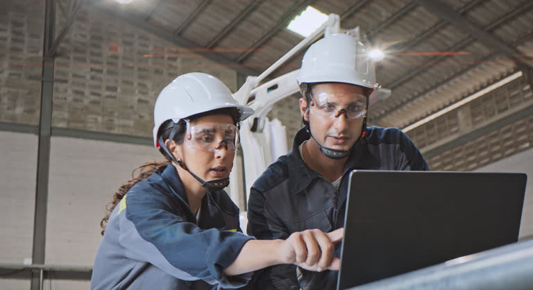 شفافیت در زنجیره تأمین صنعتی با طراحی وبسایت حرفهای برای کارخانجات