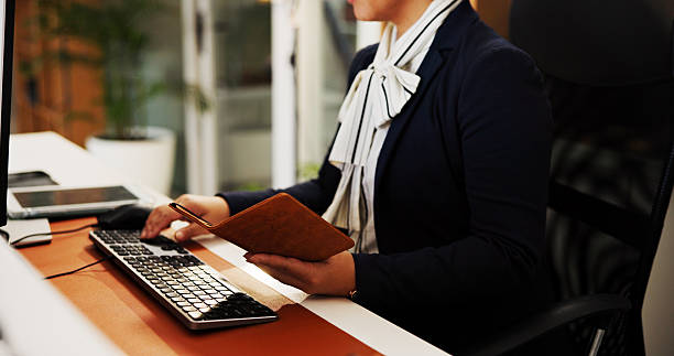 توسعه PWA برای افزایش رزرو آنلاین خدمات نظافتی