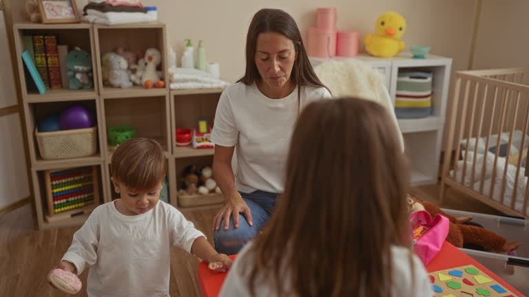 راهکارهای نگهداری کودک با طراحی وبسایت فروشگاهی و پورتال امن