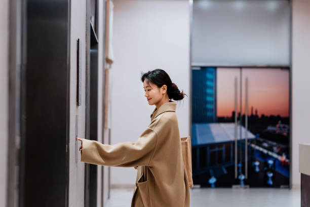 بهبود خدمات هتلی با استفاده از CRM هوشمند