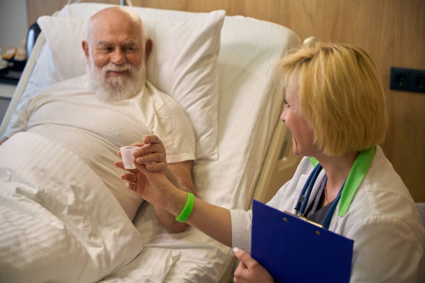 طراحی وبسایت پزشکی با تمرکز بر تجربه بیمار سالمند