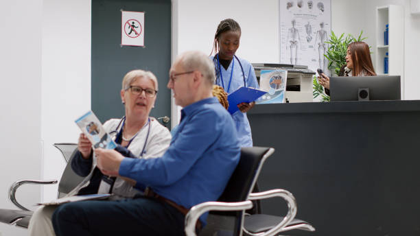 طراحی UX بیماران و نوبتدهی آنلاین برای کلینیکهای ارتودنسی در شیراز: بهبود تجربه دیجیتال و جذب مراجعین در کلینیک