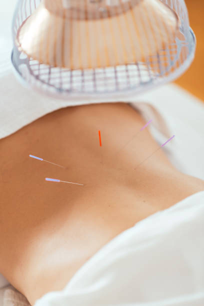 برندینگ دیجیتال سلامت و بازاریابی کلینیک طب سوزنی در مشهد