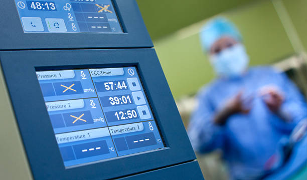 نمایشگرهای پزشکی پیشرفته در کلینیک غدد: نمادی از اتوماسیون کلینیک و دقت بالا