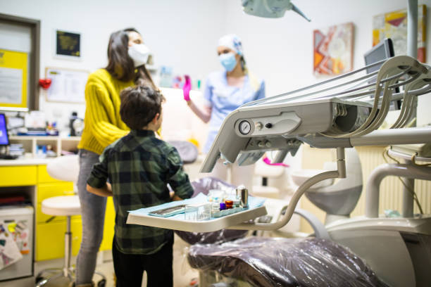 طراحی UX کودکمحور و نوبتدهی آنلاین برای دندانپزشکی کودکان در اصفهان: ارتقای سئو سایت پزشکان و اعتماد والدین ۲۰۲۶ - تجربه کاربری کودکان