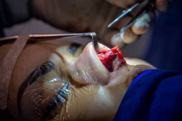 جراحی دهان فک و صورت، مشاوره آنلاین پزشکی و طراحی وبسایت تخصصی