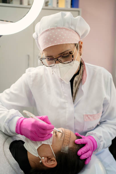 نوبتدهی آنلاین و پشتیبانی وبسایت برای متخصصین بیماریهای لثه و ریشه در اردبیل: طراحی وبسایت