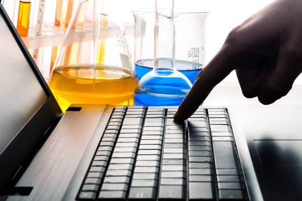 سئوی آزمایشگاه پاتوبیولوژی در اصفهان و برندینگ دیجیتال پزشکی 2025