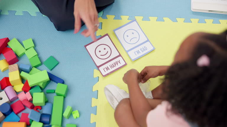 برندینگ دیجیتال پزشکی و مشاوره مارکتینگ سلامت برای روانشناس کودک و نوجوان در تهران: آموزش سئو برای جذب والدین ۲۰۲۶ - سئو برای روانشناسان کودک