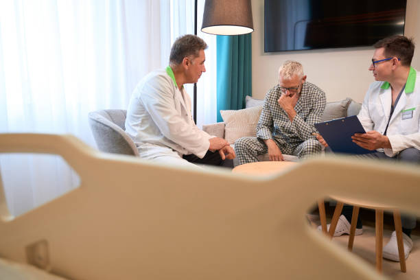 جذب مراجعین پزشکان و مدیریت ارتباط با بیمار در استراتژی سئو مطب