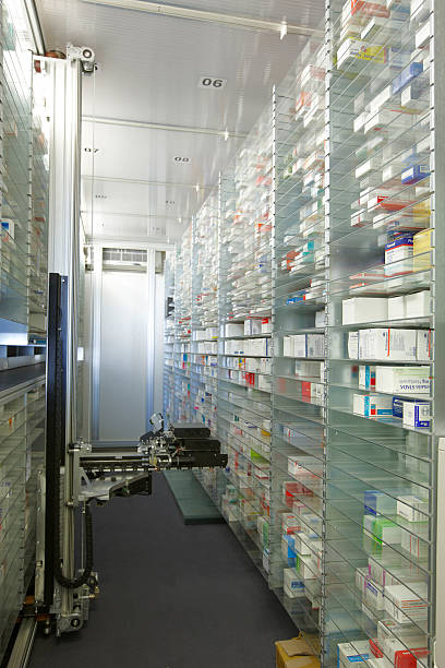 سیستم اتوماسیون داروخانه با رباتها در اهواز - اتوماسیون داروخانه، نرمافزار مدیریت داروخانه