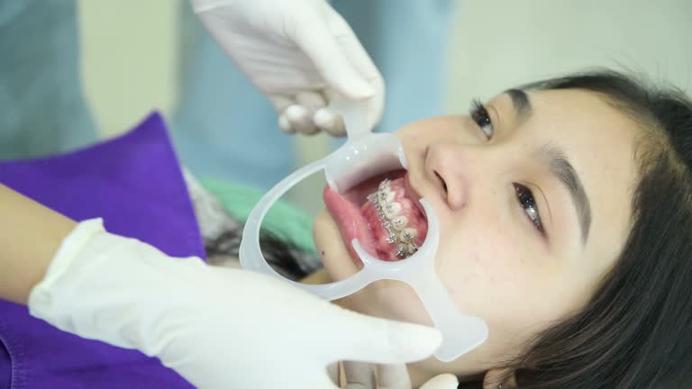 برندینگ دیجیتال کلینیک ارتودنسی در رشت: سئو تخصصی پزشکی و جذب بیماران هدفمند