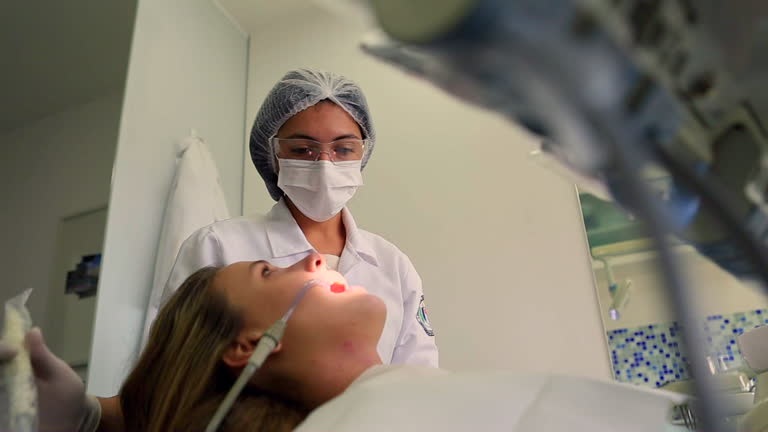 طراحی تجربه کاربری بیماران دندانپزشکی - متخصص بیماریهای لثه