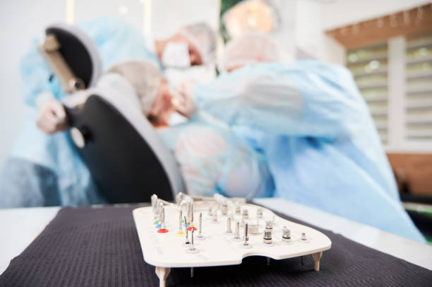 طراحی پرتال نوبتدهی آنلاین هوشمند و CRM پزشکی برای کلینیکهای ایمپلنت دندان در تهران: بهینهسازی سئو تخصصی ۲۰۲۶ - تجربه کاربری بیمارمحور