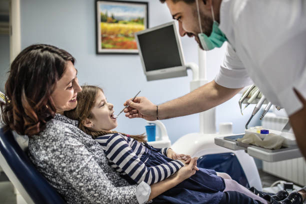 طراحی UX بیمارمحور و نوبتدهی آنلاین برای دندانپزشکی کودکان در مشهد: دندانپزشکی کودکان و طراحی UX بیمارمحور