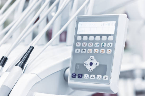 طراحی پرتال نوبتدهی آنلاین و CRM پزشکی برای دندانپزشکی کودکان در اصفهان: تجهیزات مدرن دندانپزشکی کودکان در یک کلینیک مجهز