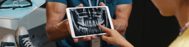 مشاوره دیجیتال مارکتینگ سلامت برای مراکز رادیولوژی و سونوگرافی شیراز: ارتقاء وبسایت سلامت و جذب مراجعین 2026 - بازاریابی رادیولوژی