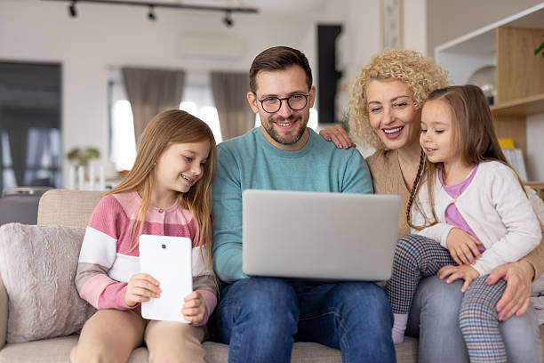 جذب خانوادهها آنلاین برای دندانپزشکی کودکان در شیراز: ساخت وبسایت سلامت کاربرپسند با وردپرس