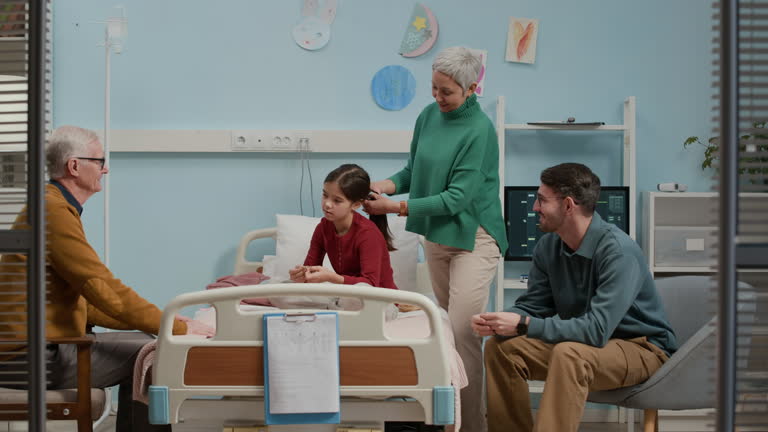 طراحی سایت پزشکی مدرن و برندینگ دیجیتال برای کلینیکهای دندانپزشکی کودکان در اصفهان: ارتقاء وبسایت سلامت و جذب خانوادهها - جذب خانواده بیماران