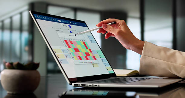 تحلیل دادههای وبسایت سلامت و CRM پزشکی برای مراکز ناباروری در یزد با رویکرد 2026