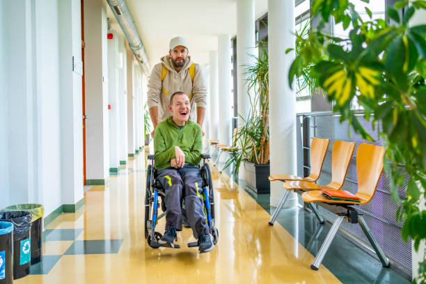 طراحی UX بیماران توانبخشی و CRM پزشکی در شیراز