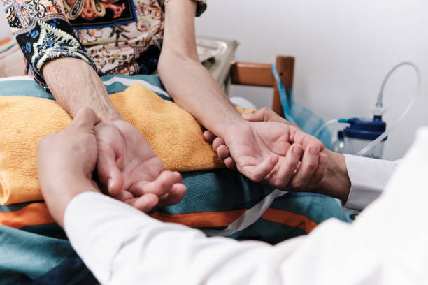 سیستم مدیریت کلینیک و تجربه بیمار درمانی در مراکز تصویربرداری پزشکی مشهد - تجربه بیمار درمانی