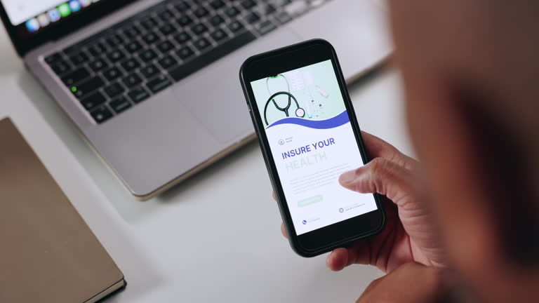 بهینه سازی تجربه کاربری بیماران و نوبت دهی آنلاین پزشکان در کلینیک شیراز