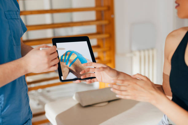 طراحی پرتال نوبتدهی آنلاین و CRM پزشکی برای مراکز فیزیوتراپی در تبریز: CRM پزشکی