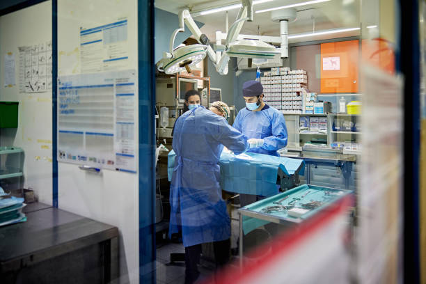 نرمافزارهای مدیریت کلینیک و CRM پزشکی برای مراکز جراحی محدود در تبریز: افزایش کارایی و رضایت بیمار 2026 - مراکز جراحی محدود