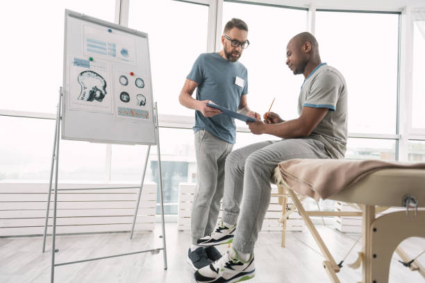 برندینگ دیجیتال پزشکی برای مراکز فیزیوتراپی در رشت: بازاریابی فیزیوتراپی و راهکارهای بازاریابی سلامت