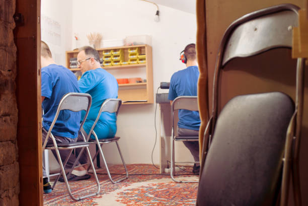 یکپارچهسازی CRM پزشکی و نوبتدهی آنلاین برای کلینیکهای ترک اعتیاد در تبریز: مدیریت مراکز ترک اعتیاد و نرم افزار کلینیک ترک اعتیاد