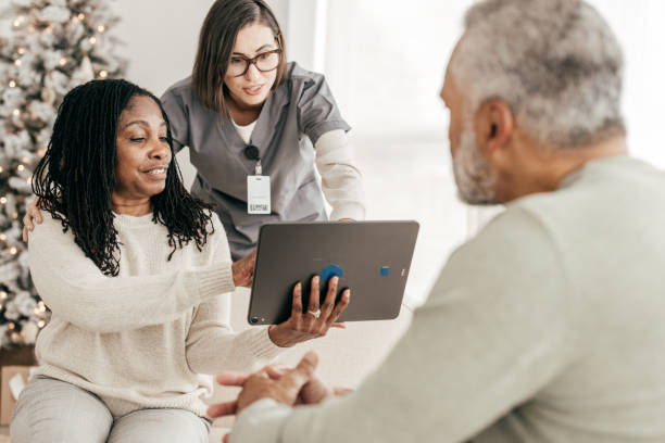 مراکز توانبخشی عصبی و جسمی - خدمات آنلاین و بهبود تجربه دیجیتال درمانی