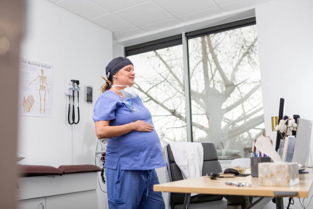 متخصص زنان و زایمان در کرمان - افزایش نوبتدهی آنلاین و اعتماد بیماران - برندینگ دیجیتال پزشکی و سئو سایت پزشکان