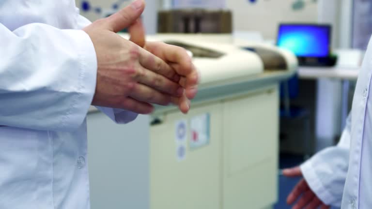 مدیریت دیجیتال آزمایشگاه در اصفهان: بهینهسازی سایت پزشکی