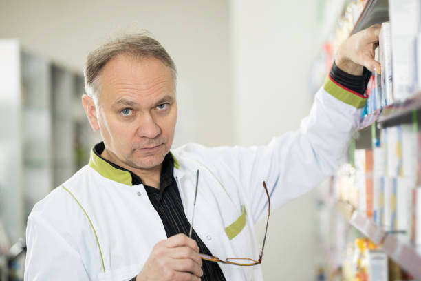 سئو تخصصی پزشکی و برندینگ دیجیتال برای داروخانههای تخصصی در اصفهان: افزایش دیده شدن و دسترسی بیماران آنلاین 2026 - داروخانه تخصصی اصفهان، برندینگ دیجیتال داروخانه