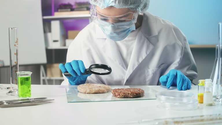 تصویری از تحقیقات پزشکی و بررسی دادهها، نمادی از اهمیت دادهکاوی و سئو فوق تخصص گوارش برای جذب بیماران هدفمند