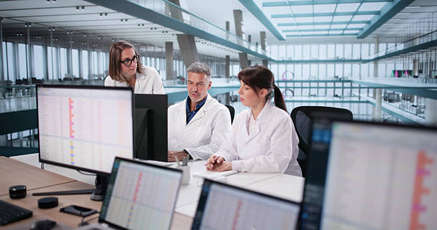 یکپارچهسازی CRM پزشکی و نرمافزارهای مدیریت برای بیمارستان فوق تخصصی سرطان در تهران: نرمافزار مدیریت بیمارستان