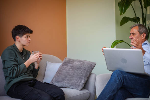 جذب مراجعین روانشناس و روانشناس نوجوان آنلاین: اهمیت حضور آنلاین متخصصین سلامت روان