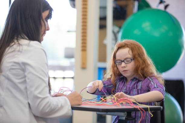 طراحی UX بیماران و برندینگ دیجیتال پزشکی برای مراکز توانبخشی عصبی در تهران: کاردرمانی و توانبخشی عصبی