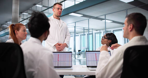 توسعه وب پیشرفته و پیادهسازی CRM پزشکی برای آزمایشگاههای پاتوبیولوژی در تبریز - بهینهسازی مدیریت و وبسایت سلامت