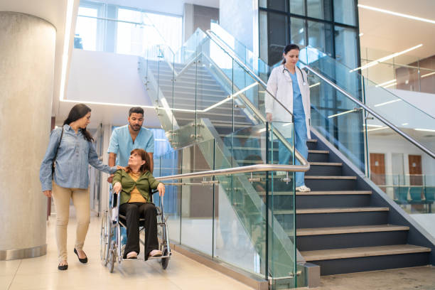 جذب بیمار آنلاین و افزایش دسترسی به خدمات مراکز توانبخشی عصبی با پینو سایت