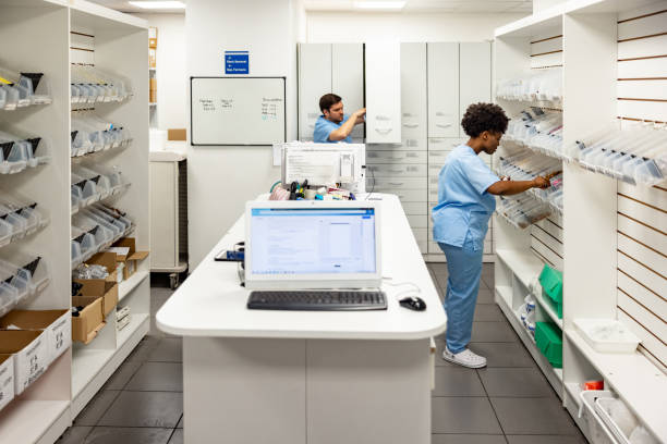 نگهداری سایت داروخانه شبانهروزی در قم: تضمین دسترسی مداوم وبسایت سلامت و امنیت وبسایت پزشکی