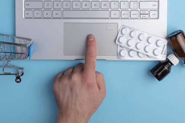 سئو سایت پزشکان و برندینگ دیجیتال پزشکی برای داروخانههای تخصصی در تهران: بازاریابی آنلاین داروخانه و وبسایت فروشگاهی