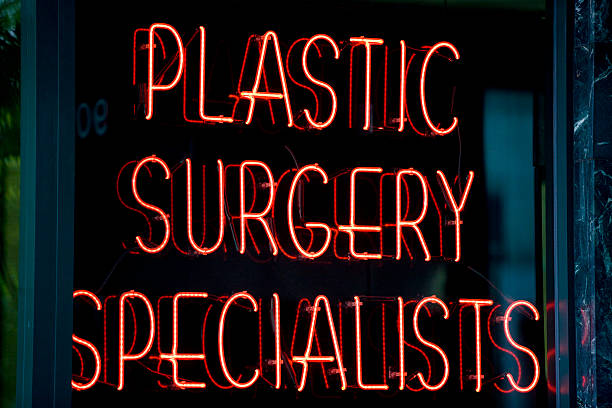 توسعه وب سلامت و CRM پزشکی برای کلینیکهای جراحی پلاستیک در شیراز: کلینیک جراحی پلاستیک، طراحی وبسایت در ایران