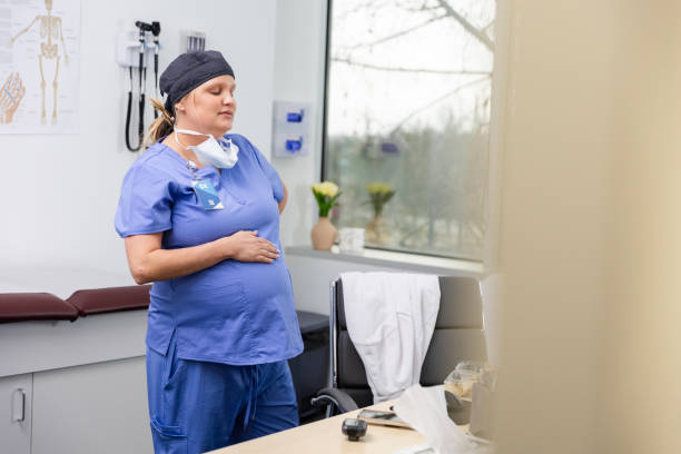 سئو سایت پزشکان متخصص زنان و زایمان در اصفهان: ارتقاء نوبتدهی آنلاین و جذب بیمار 2026 - متخصص زنان و زایمان