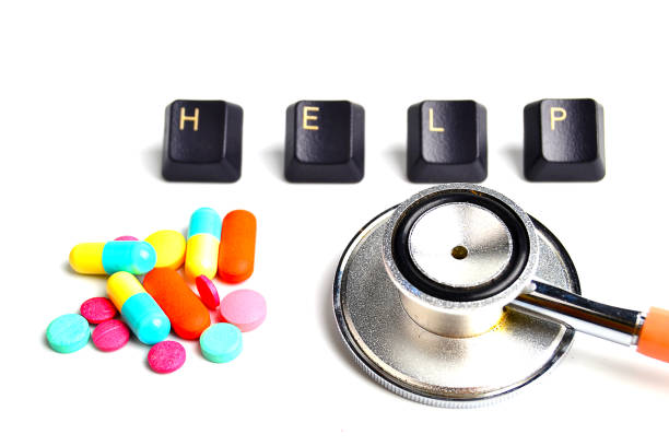 چالشهای کلینیک ترک اعتیاد و نقش توسعه وب و CRM پزشکی در یزد 2026