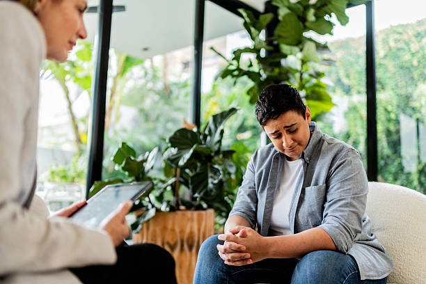 پیادهسازی CRM پزشکی و نرمافزارهای مدیریت برای مراکز سلامت روان در کرمان: تجربه مراجعین سلامت روان، مدیریت کلینیک روانشناسی