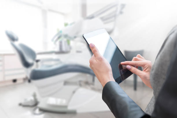 طراحی UX بیماران و نوبتدهی آنلاین هوشمند برای کلینیکهای تخصصی دندانپزشکی در قم: ارتقاء تجربه مراجعین 2026 - مدیریت دیجیتال کلینیک دندان و موفقیت کسب و کار