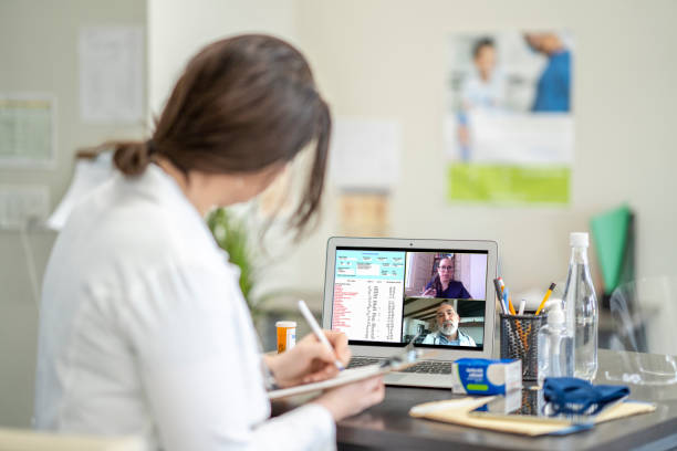 بازاریابی آنلاین سلامت روان و استراتژی دیجیتال کلینیک در تهران: مشاوره دیجیتال مارکتینگ سلامت و آموزش سئو برای روانپزشکان