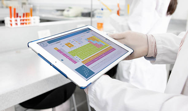 نرمافزارهای مدیریت و CRM پزشکی برای آزمایشگاههای پاتوبیولوژی در بندرعباس: بهینهسازی فرآیندهای پذیرش ۲۰۲۶ - نرمافزار مدیریت آزمایشگاه پاتوبیولوژی